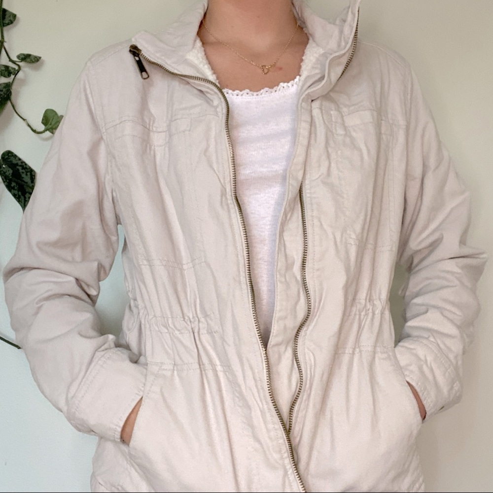 Cream Old Navy Fur Lined Cinchable Coat Small